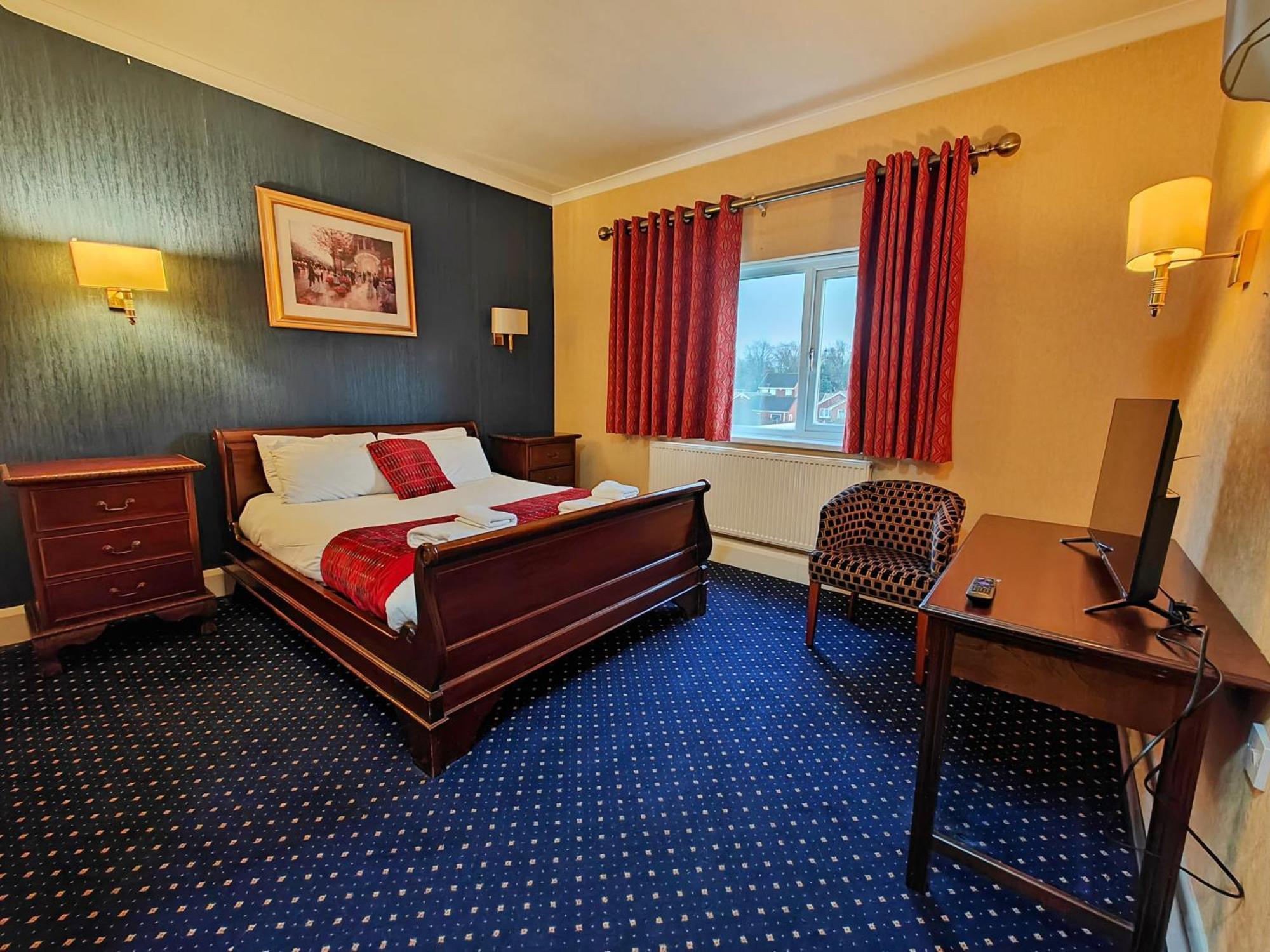 Carlton Park Hotel Родъръм Екстериор снимка