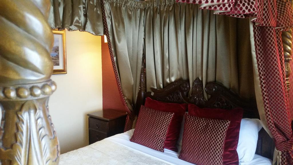 Carlton Park Hotel Родъръм Екстериор снимка